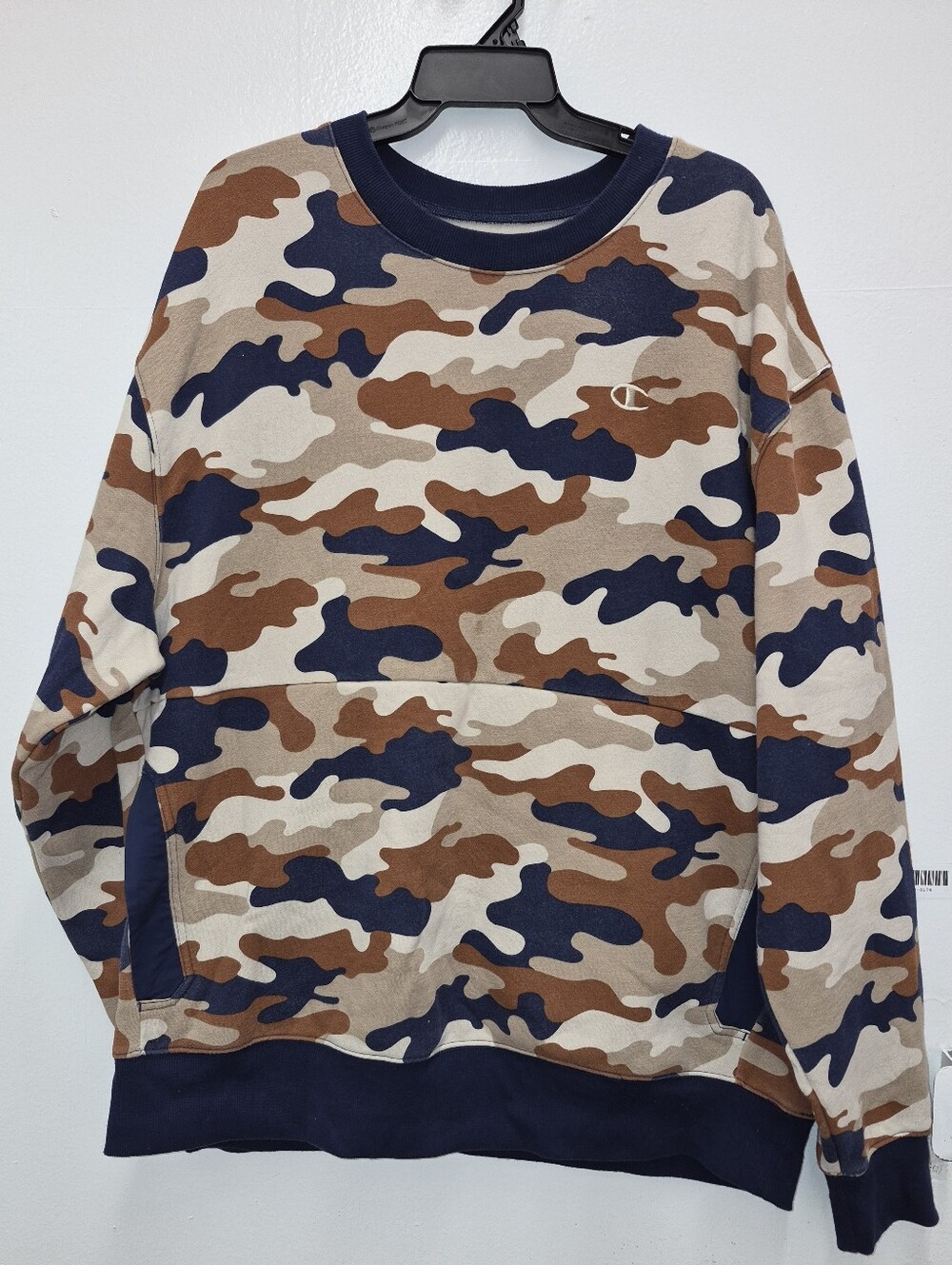Champion Men’s Camo Crewneck Sweatshirt - Brown & Navy